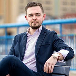 Alexander Stankovski headshot